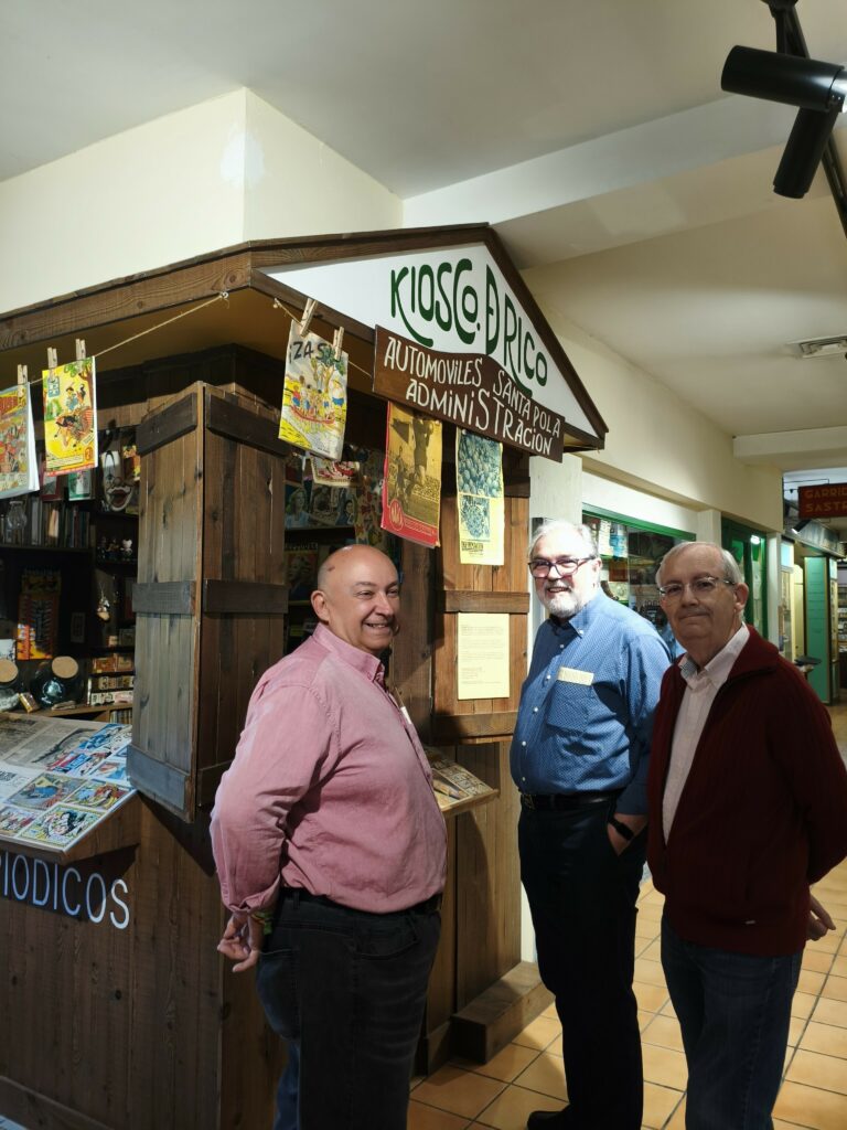 1000177593-768x1024 Visita a la Casa Museo del Huerto de los Pontos y al Museo Escolar de Puçol